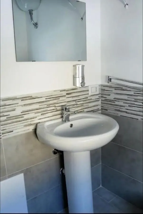 Piccola Flo Rooms Cagliari Italy