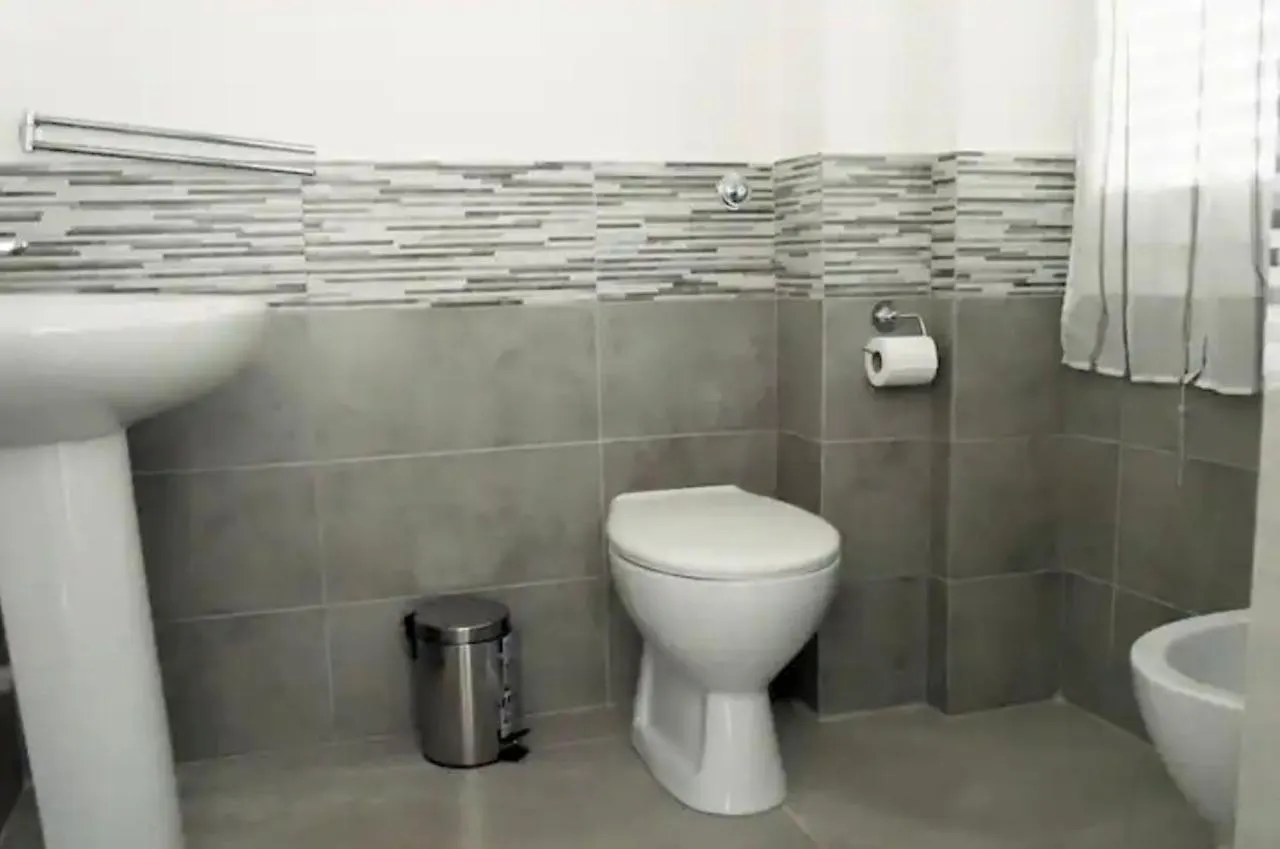 Piccola Flo Rooms Cagliari 0*,  Italia