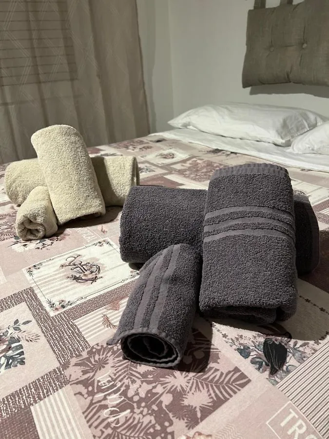 Homestay Piccola Flo Rooms Cagliari Italy