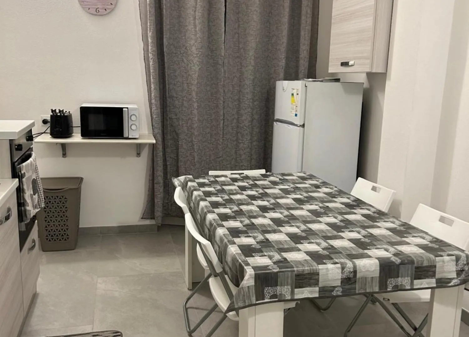 Piccola Flo Rooms Cagliari Homestay